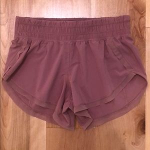 Lululemon Hotty Hot Short